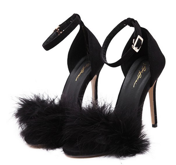 Женские босоножки с пушком на тонкой подошве фото