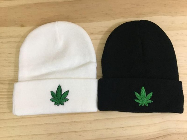 шапка с марихуаной