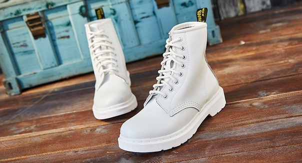 Полностью белые ботинки на шнуровке купить недорого в интернет-магазине MOD