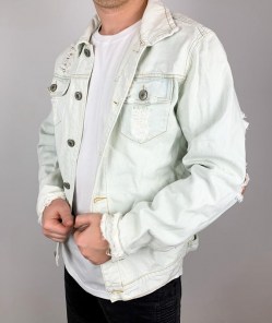 Джинсовая куртка с рваными локтями и надписью Pablo фото