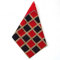 Бандана в крупную клетку фото