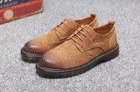 Мужские туфли броги с потертыми носками фото