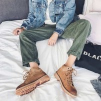 Высокие ботинки на шнуровке для мужчин фото