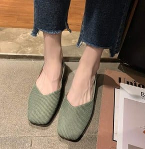 Однотонные балетки женские с квадратным носом фото