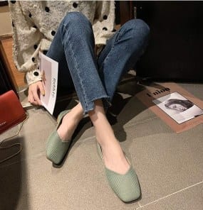 Однотонные балетки женские с квадратным носом фото