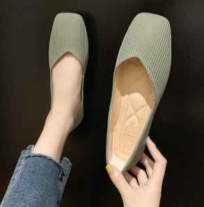 Однотонные балетки женские с квадратным носом фото