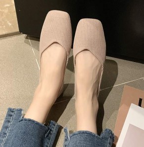 Однотонные балетки женские с квадратным носом фото