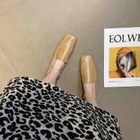 Балетки женские с квадратным носом фото