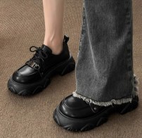 Женские ретро туфли на толстой подошве фото