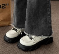 Женские ретро туфли на толстой подошве фото