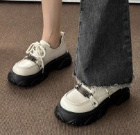 Женские ретро туфли на толстой подошве фото