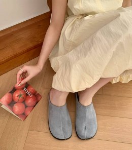 Женские яркие тапочки таби - балетки без задника фото