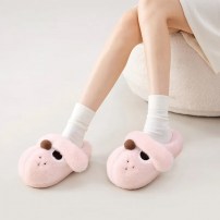 Тапочки chikoku Puppy Aze розовые плюшевые 3D-собачка с большим ушком и носом-помпоном фото