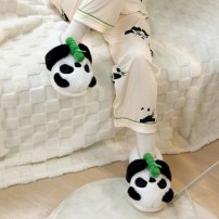 Тапочки chikoku Bear With Bamboo панда черно-белые с бамбуком на голове фото