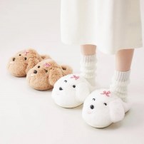 Тапочки chikoku Cute Maltese белые суперпушистые 3D-мальтезе с клетчатым бантиком и розовым носиком фото