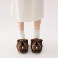 Тапочки chikoku Cute Marmot коричневые плюшевые сурок с белыми зубками и черным носом фото