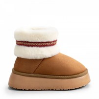 Угги chikoku Snow Boots бежевые замшевые с белым меховым манжетом и этнической лентой