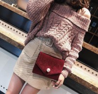 Небольшой велюровый женский клатч фото