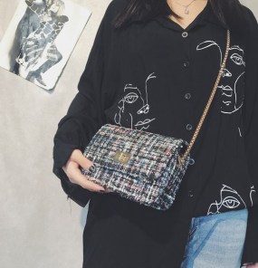 Небольшая шерстяной женский клатч фото