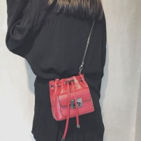 Вместительная сумка на затяжке фото