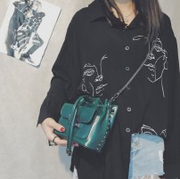 Вместительная сумка на затяжке фото