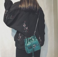 Вместительная сумка на затяжке фото