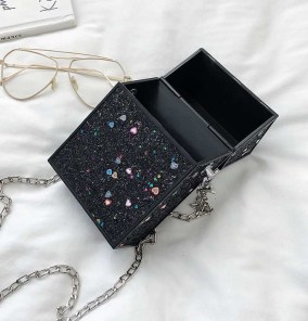 Блестящая сумка квадратная коробка фото