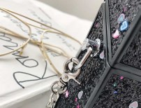 Блестящая сумка квадратная коробка фото