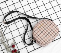 Маленькая круглая сумочка фото