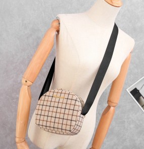 Маленькая круглая сумочка фото