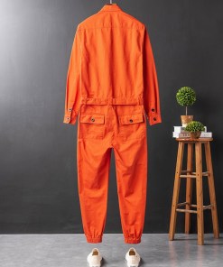 Мужской сплошной комбинезон яркий фото