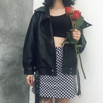 Женская юбка в черно белую клетку фото