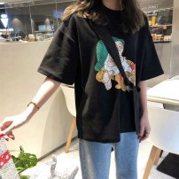 Женская футболка оверсайз с гномиком фото