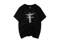 Свободная футболка с прикольным рисунком фото