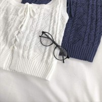 Теплый шерстяной топ на завязках фото