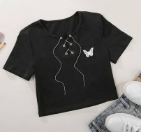 Черная футболка кроп топ с бабочкой фото