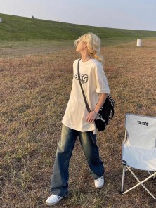 Футболка с серцем на спине фото