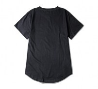 Длинная однотонная футболка мужская фото