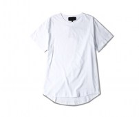 Длинная однотонная футболка мужская фото