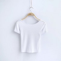 Женская футболка топ с открытой спиной фото