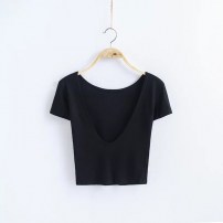 Женская футболка топ с открытой спиной фото