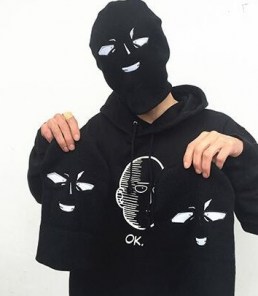 Шапка с мультяшным рисунком фото