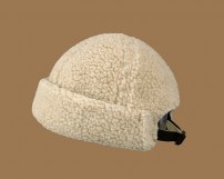 Плюшевая кепка без козырька фото