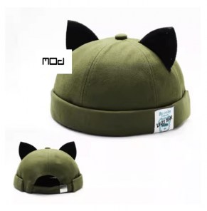 Кепка докер с ушками фото