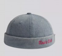 Джинсовая кепка без козырька с надписью фото