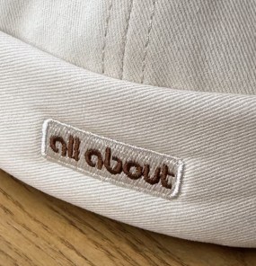 Крутой докер с надписью All About фото