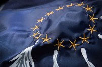 Куртка с изображение на спине фото