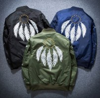 Куртка с изображение на спине