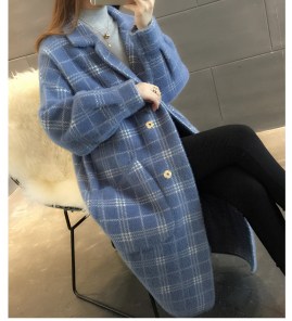 Женское легкое мягкое пальто в клетку с большими карманами фото