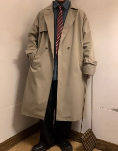 Мужской широкий тренч на одну пуговицу фото